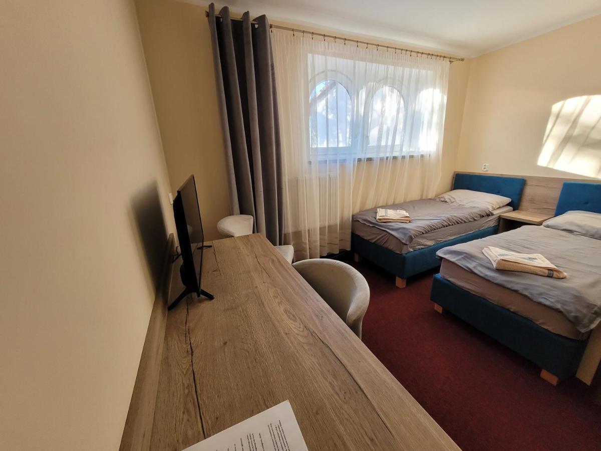 Zlote Pioro Bed & Breakfast Nisko Екстериор снимка