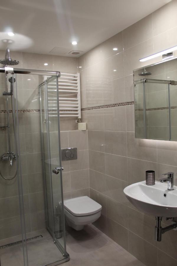 Zlote Pioro Bed & Breakfast Nisko Екстериор снимка