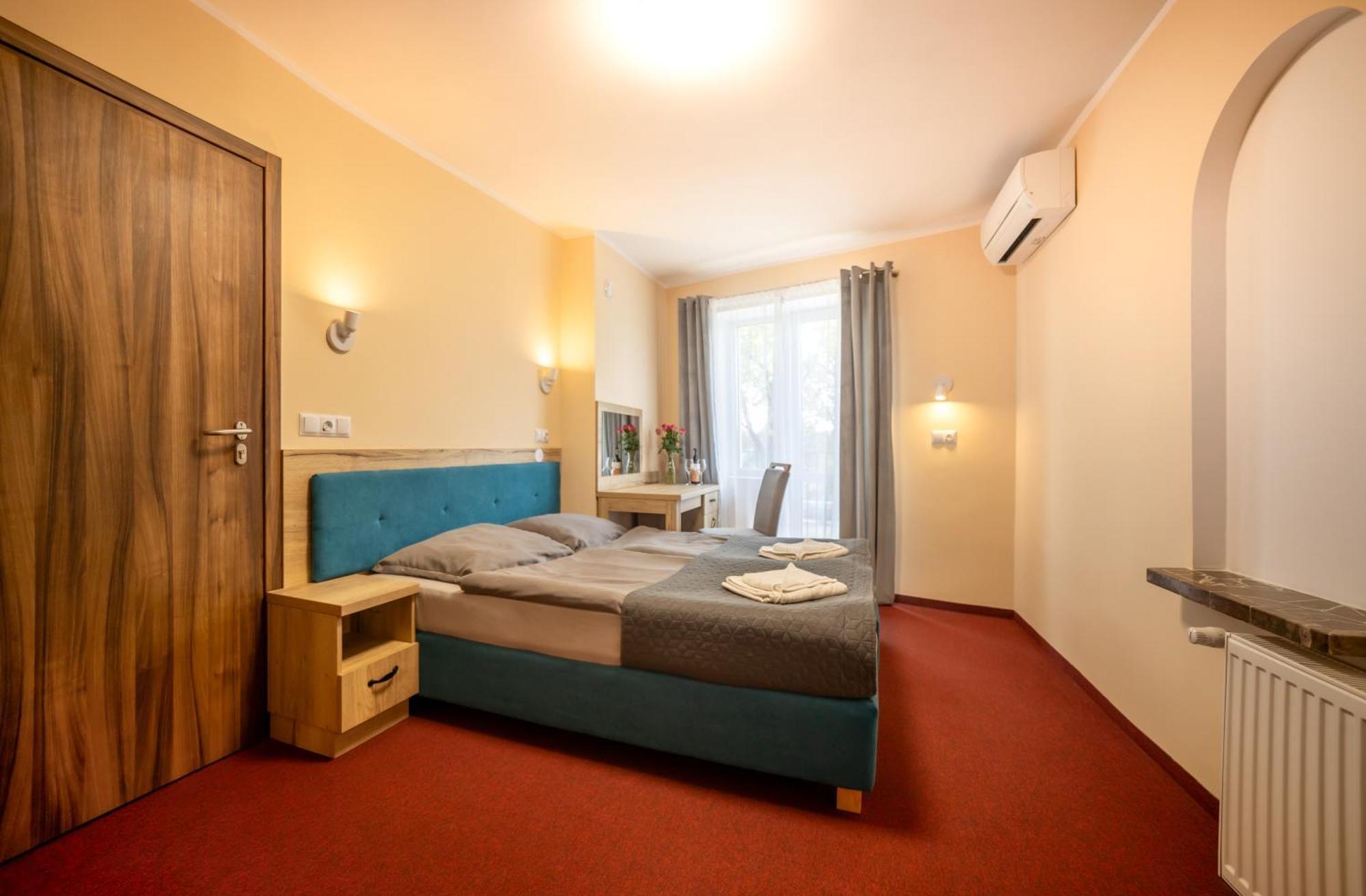 Zlote Pioro Bed & Breakfast Nisko Екстериор снимка