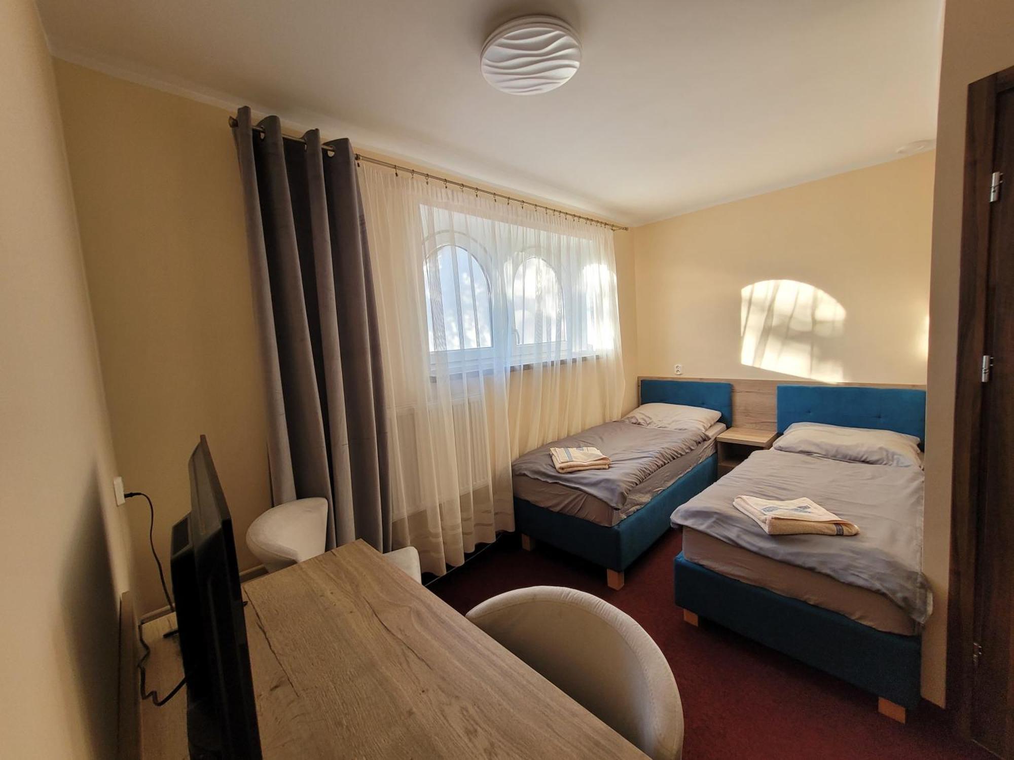 Zlote Pioro Bed & Breakfast Nisko Екстериор снимка